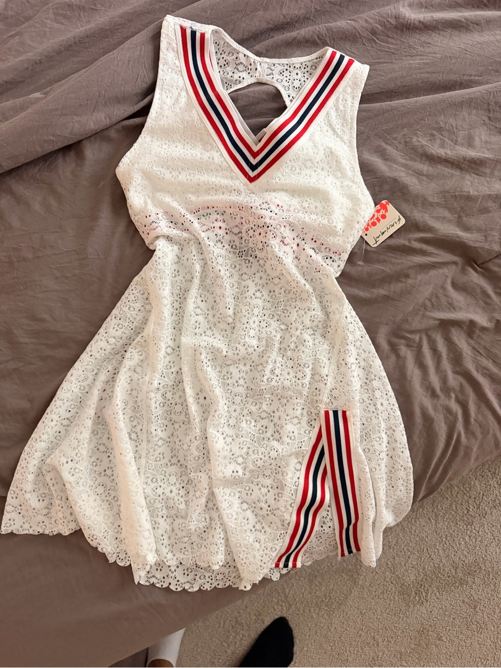 SOLD - Free People White Lace Tennis Dress XS Built-In Bra Strappy Back - Picture 4 of 6